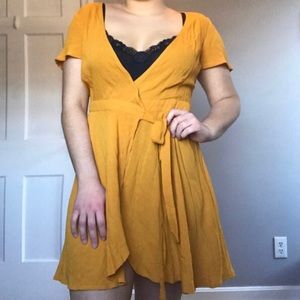 🌻 Wrap Dress
